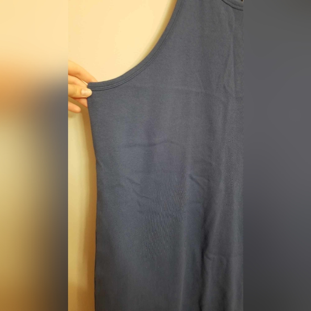 Old Navy Midi Ribbed Dress - Picture 3 of 3